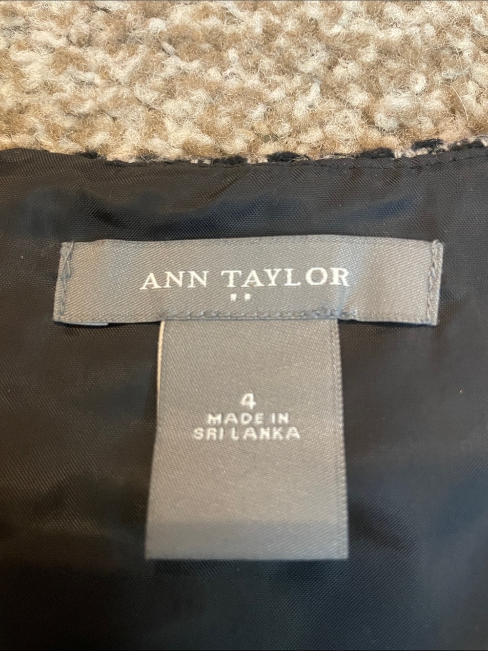 Ann Taylor Wool Blend Tweed Pencil Skirt - Picture 4 of 5